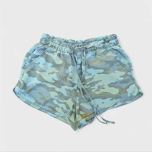American Eagle Outfitters Camo Athletic Shorts In Khaki Olive Camouflage, Size S - Picture 1 of 5